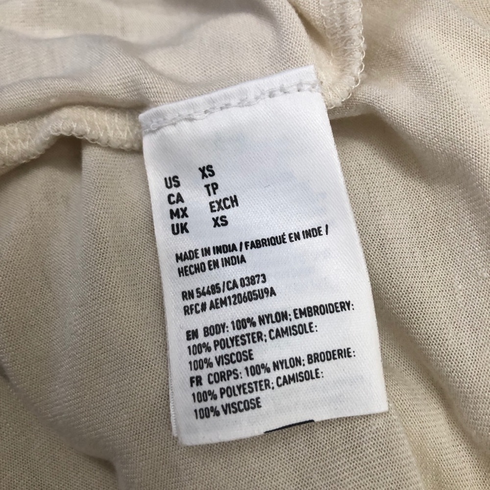 American Eagle Cream Embroidered Floral Tank Top | Size XS - Picture 7 of 8